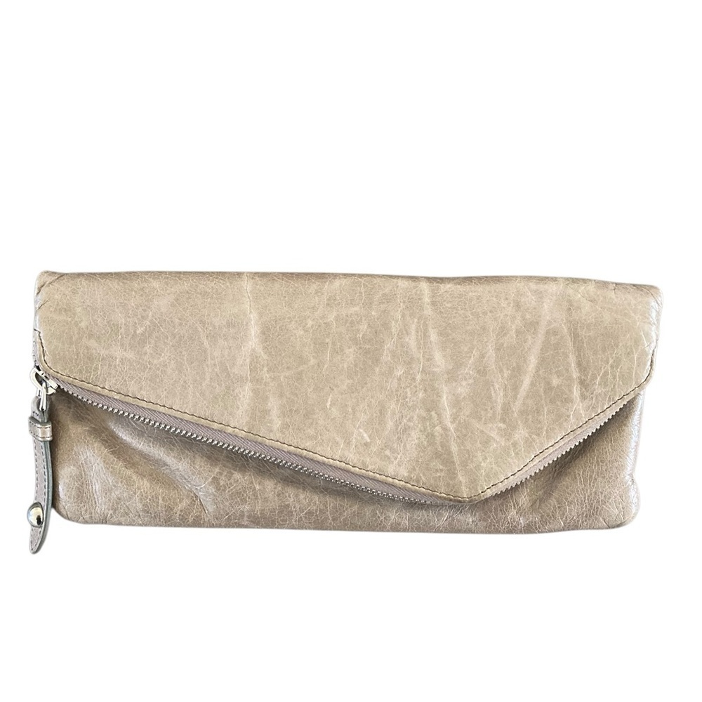 Hobo International Daria Leather Clutch NWT Bag in Stone